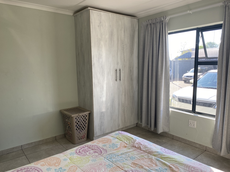 2 Bedroom Property for Sale in Jansenpark Gauteng