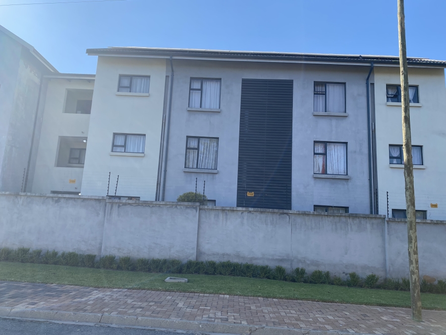 2 Bedroom Property for Sale in Jansenpark Gauteng