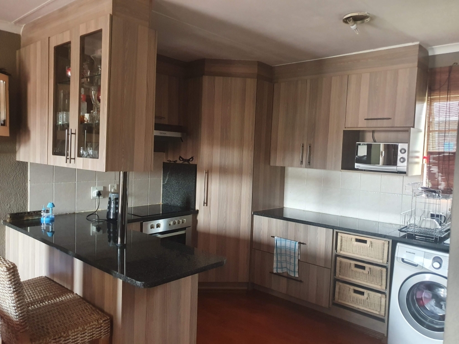 3 Bedroom Property for Sale in Vorna Valley Gauteng