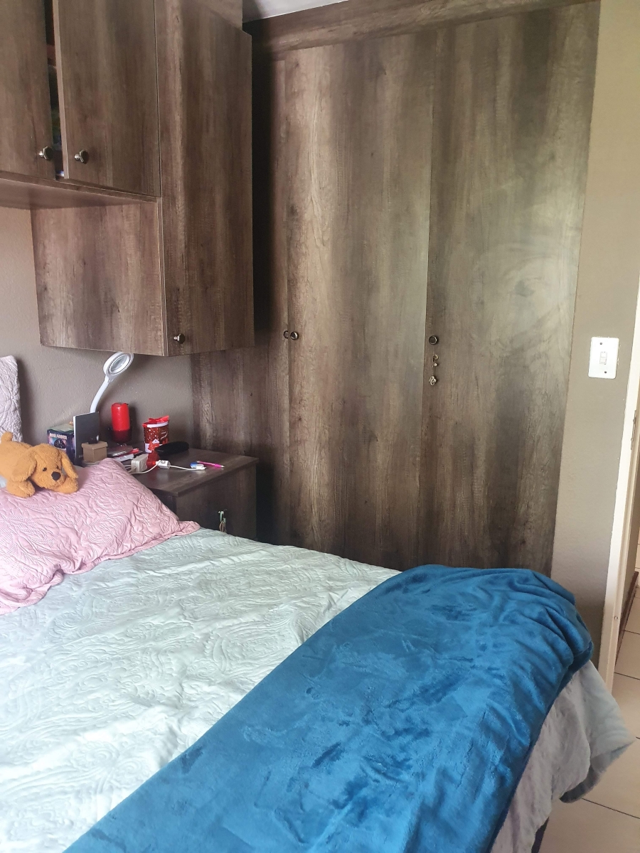 3 Bedroom Property for Sale in Vorna Valley Gauteng