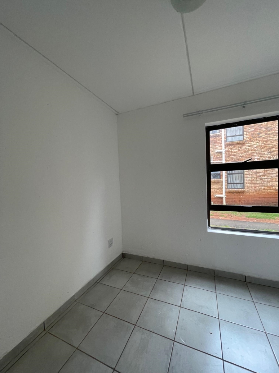 To Let 3 Bedroom Property for Rent in Princess A H Gauteng
