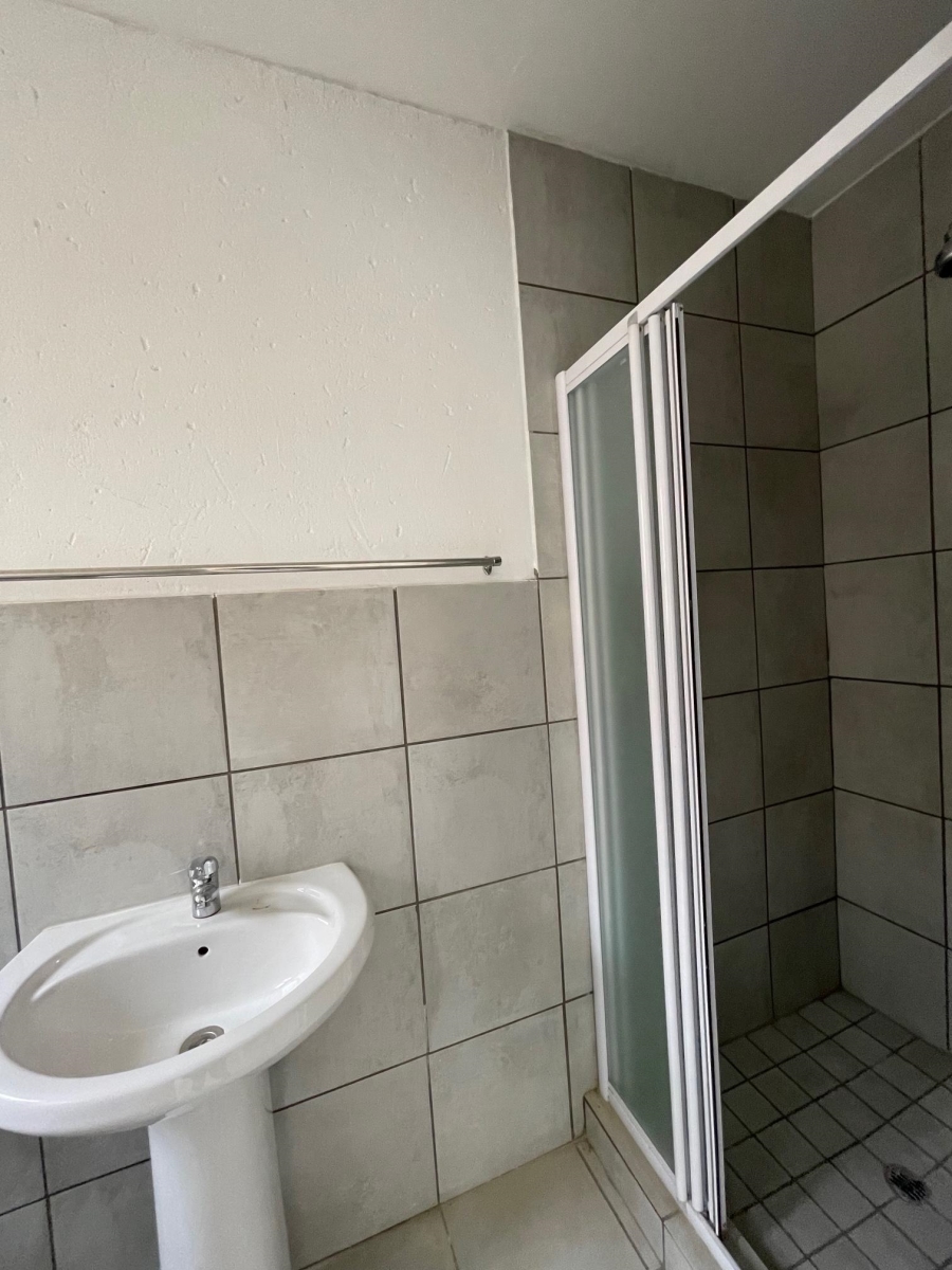 To Let 3 Bedroom Property for Rent in Princess A H Gauteng