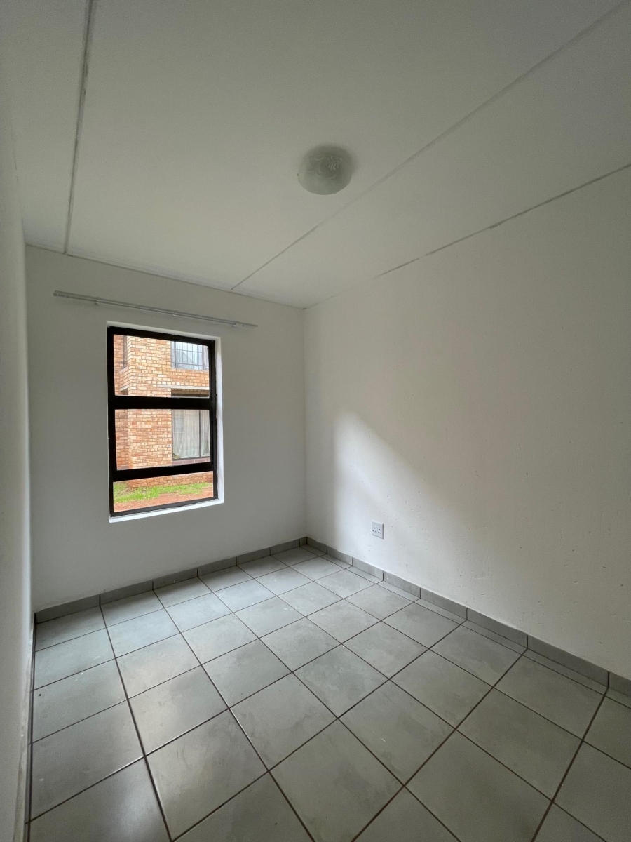 To Let 3 Bedroom Property for Rent in Princess A H Gauteng