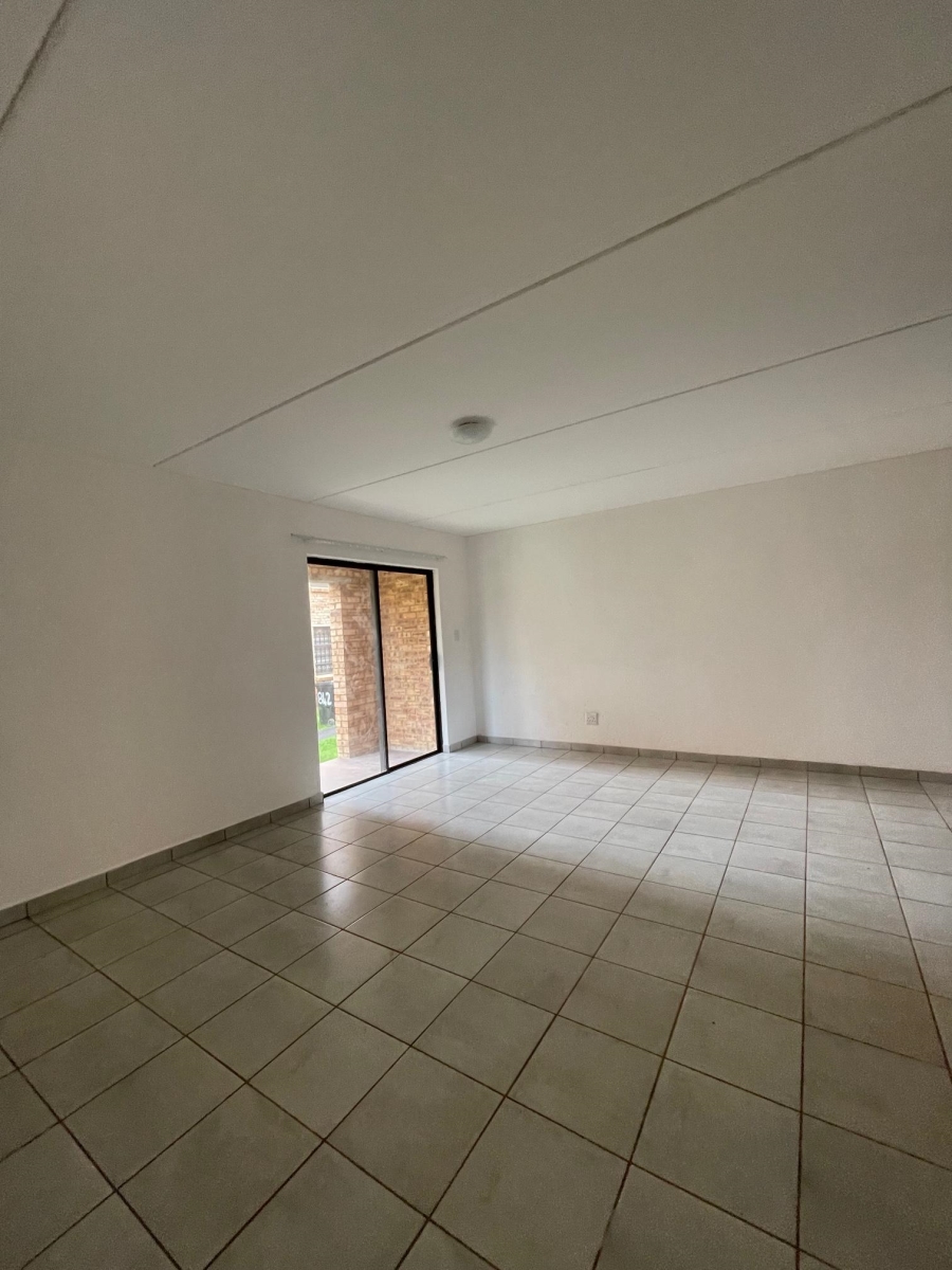 To Let 3 Bedroom Property for Rent in Princess A H Gauteng