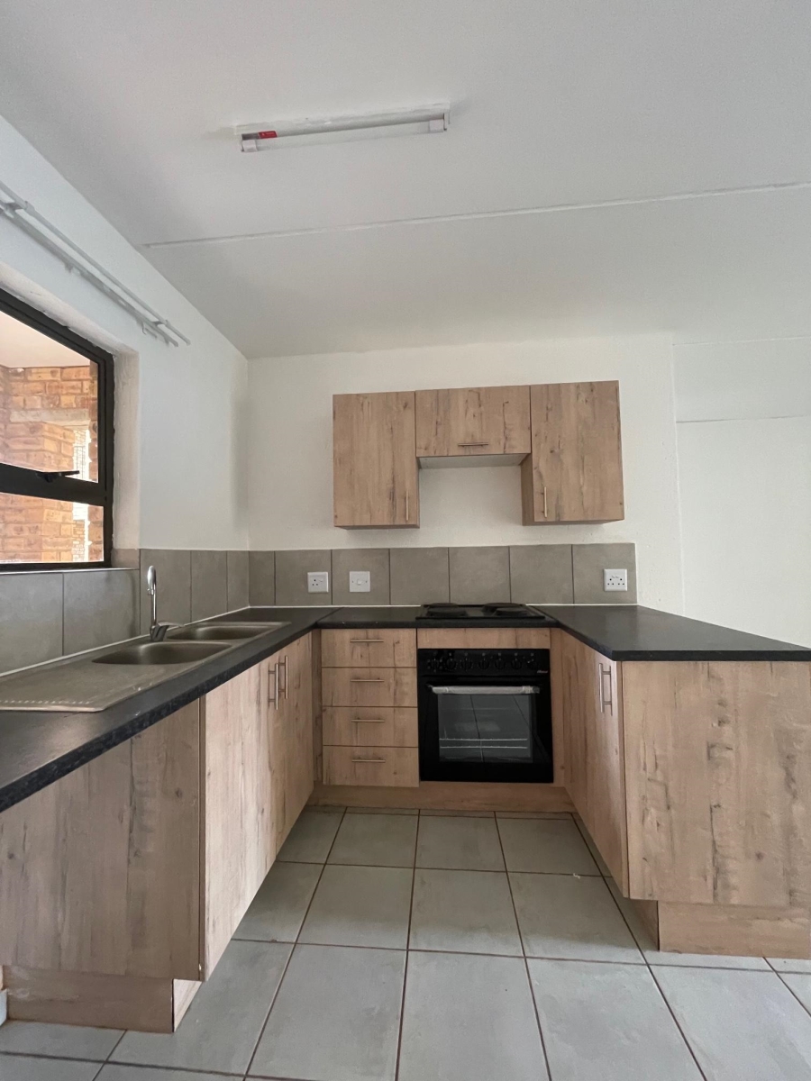 To Let 3 Bedroom Property for Rent in Princess A H Gauteng
