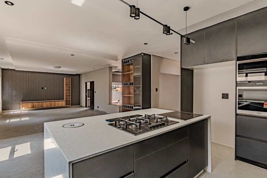 5 Bedroom Property for Sale in Six Fountains Residential Estate Gauteng