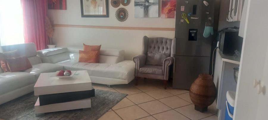 2 Bedroom Property for Sale in Verwoerdpark Gauteng