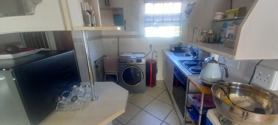 2 Bedroom Property for Sale in Verwoerdpark Gauteng