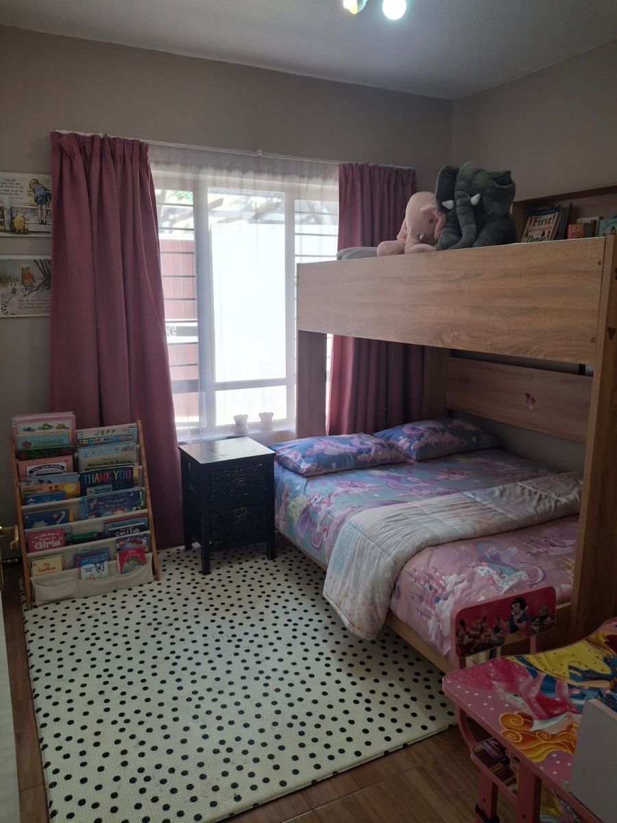 To Let 2 Bedroom Property for Rent in Lonehill Gauteng