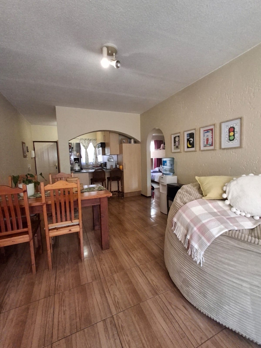 To Let 2 Bedroom Property for Rent in Lonehill Gauteng