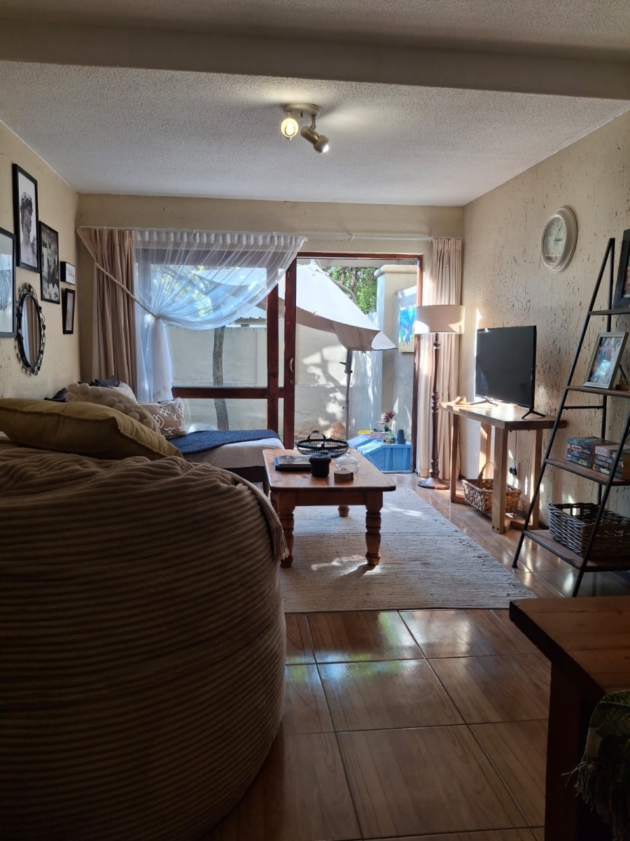 To Let 2 Bedroom Property for Rent in Lonehill Gauteng
