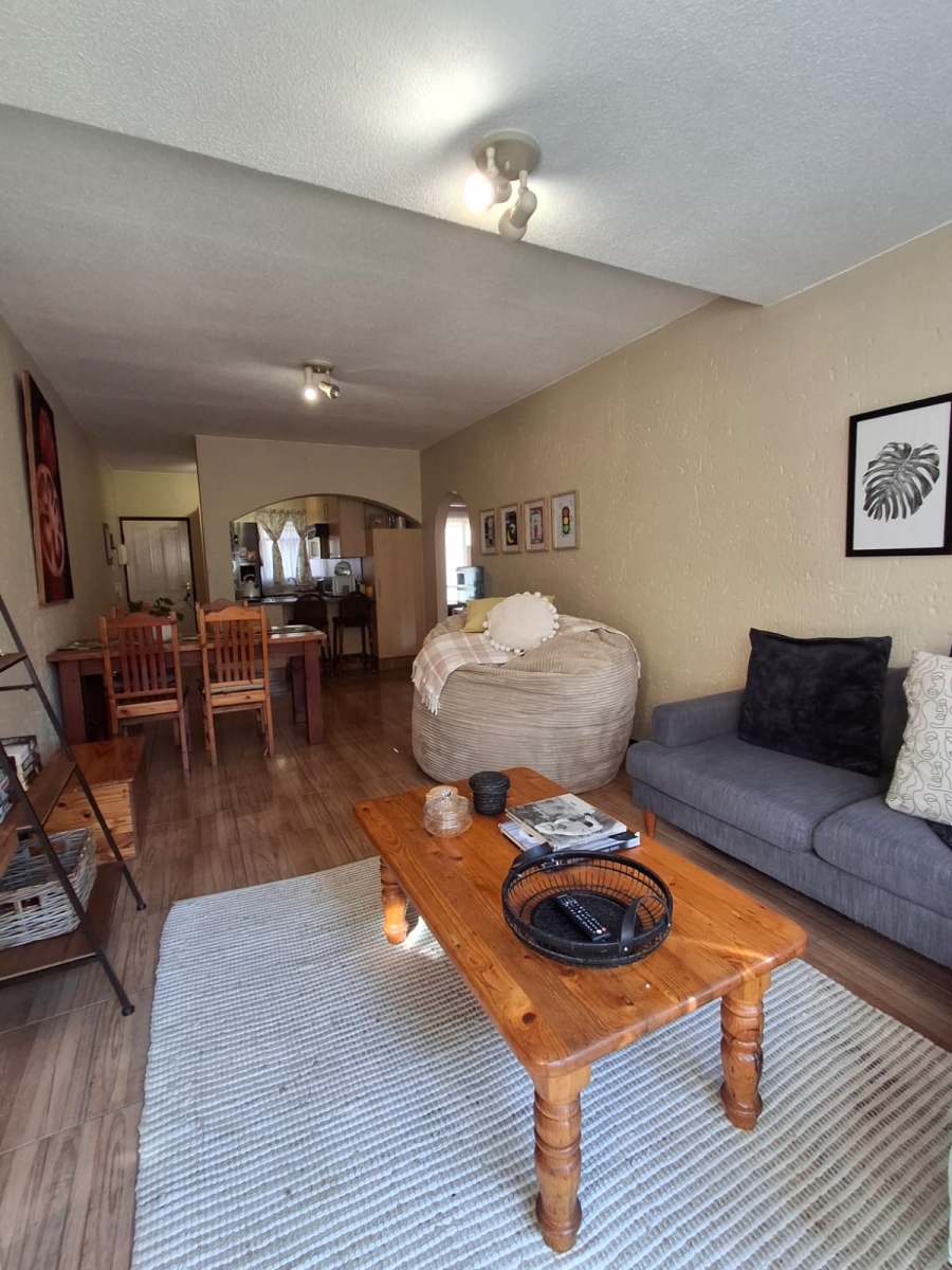 To Let 2 Bedroom Property for Rent in Lonehill Gauteng
