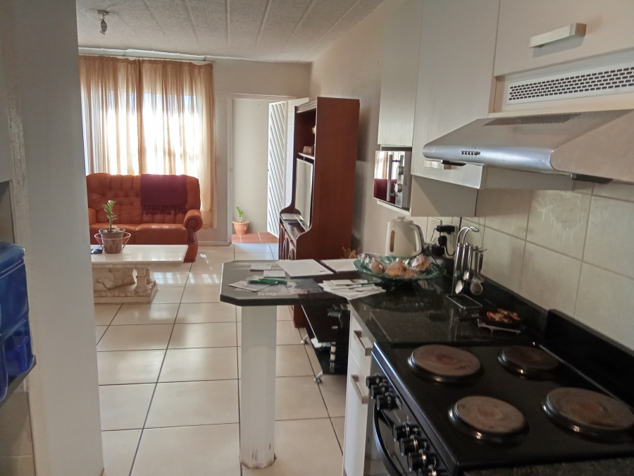 2 Bedroom Property for Sale in Allens Nek Gauteng