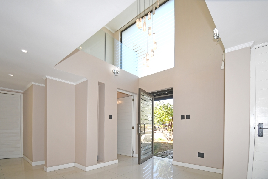 4 Bedroom Property for Sale in Waterfall Country Village Gauteng