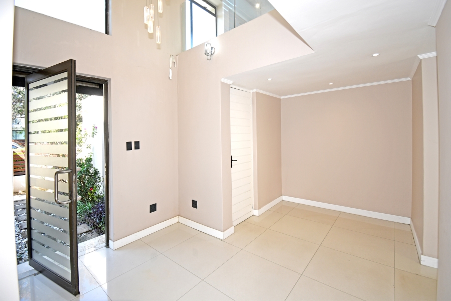 4 Bedroom Property for Sale in Waterfall Country Village Gauteng