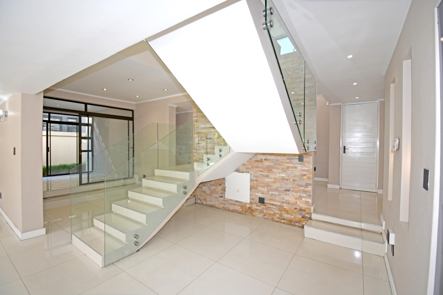 4 Bedroom Property for Sale in Waterfall Country Village Gauteng