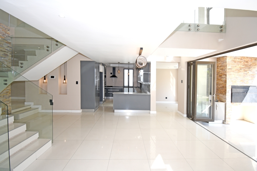 4 Bedroom Property for Sale in Waterfall Country Village Gauteng