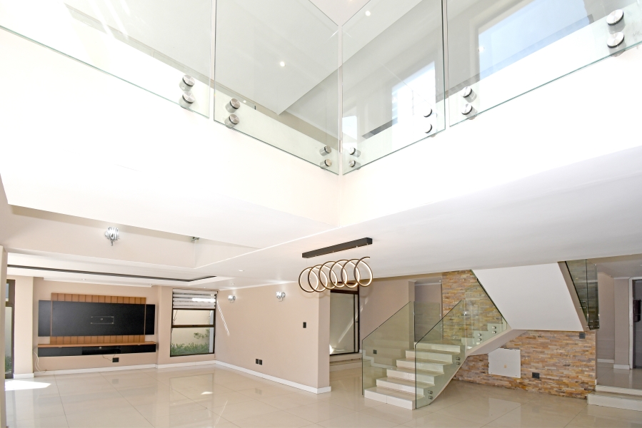 4 Bedroom Property for Sale in Waterfall Country Village Gauteng