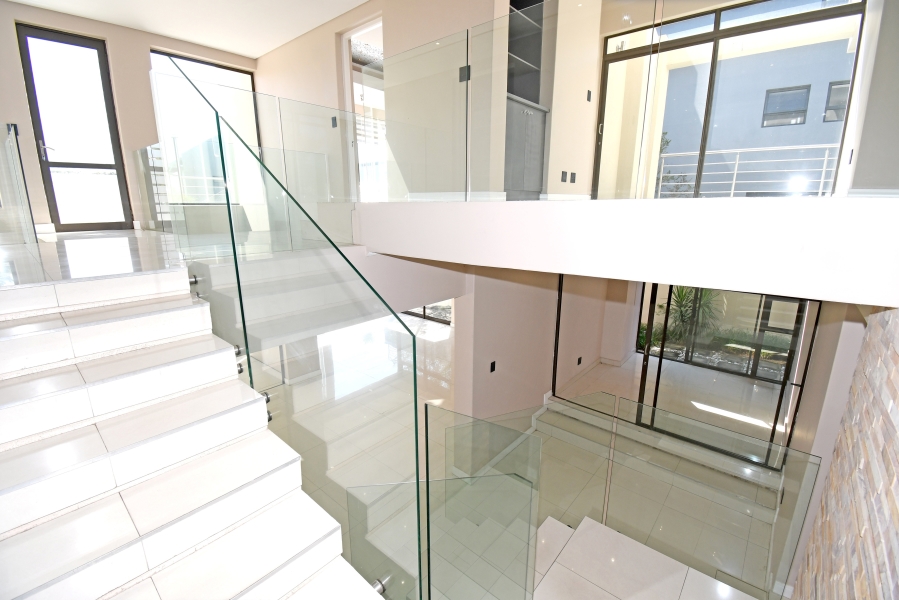 4 Bedroom Property for Sale in Waterfall Country Village Gauteng