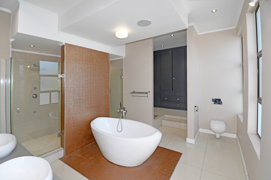 4 Bedroom Property for Sale in Waterfall Country Village Gauteng