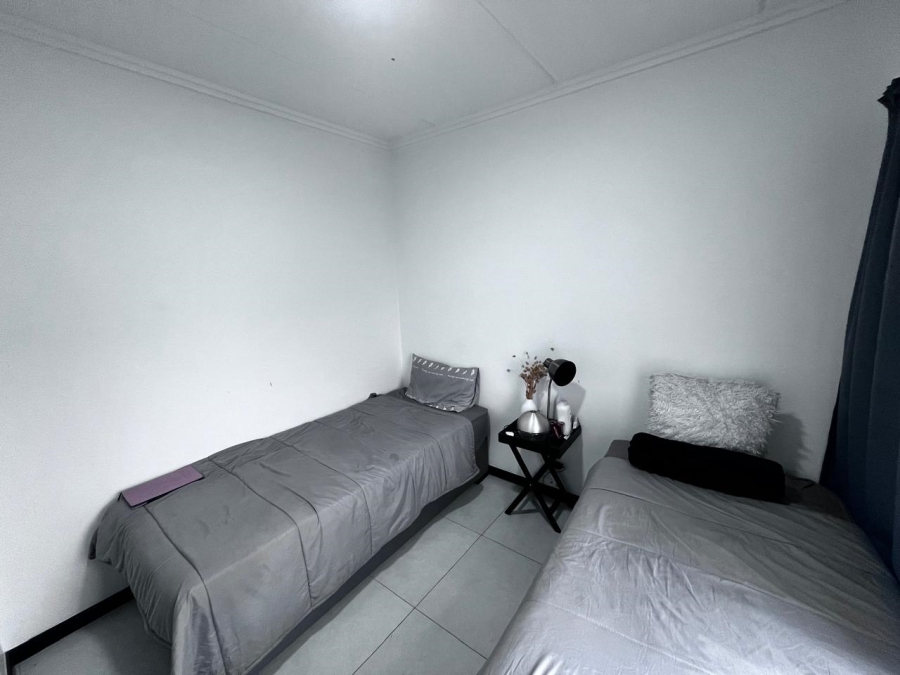 3 Bedroom Property for Sale in Maroeladal Gauteng