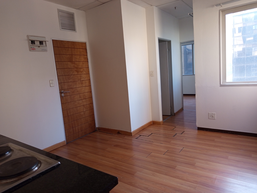 1 Bedroom Property for Sale in Johannesburg Central Gauteng