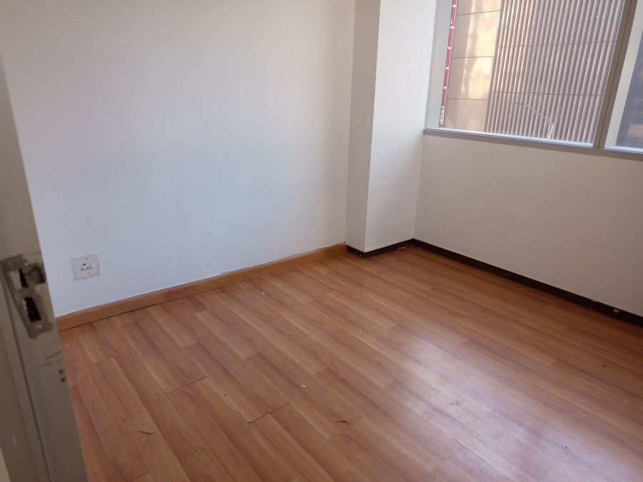 1 Bedroom Property for Sale in Johannesburg Central Gauteng