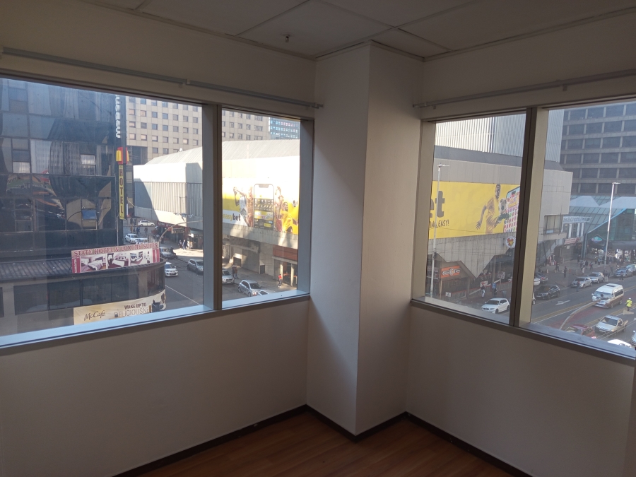 1 Bedroom Property for Sale in Johannesburg Central Gauteng