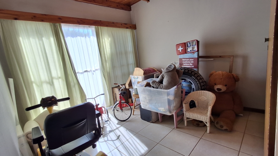 7 Bedroom Property for Sale in Dorandia Gauteng