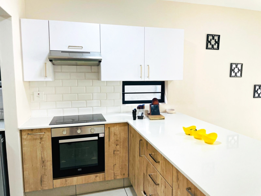 To Let 4 Bedroom Property for Rent in Craigavon Gauteng