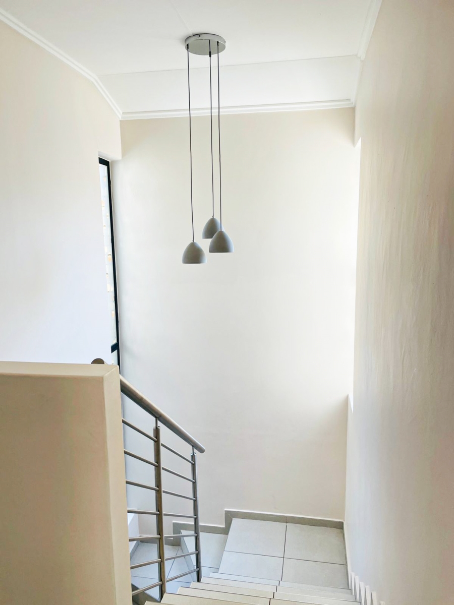 To Let 4 Bedroom Property for Rent in Craigavon Gauteng