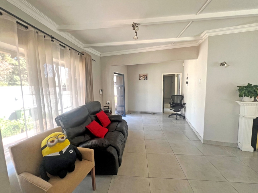 To Let 4 Bedroom Property for Rent in Parkmore Gauteng