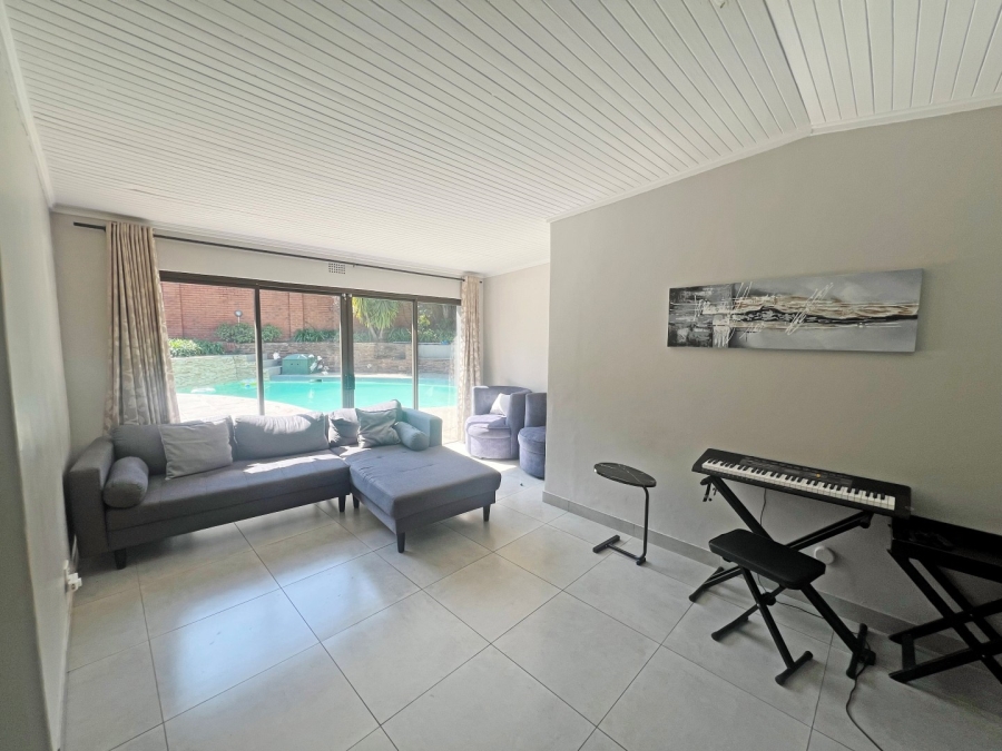 To Let 4 Bedroom Property for Rent in Parkmore Gauteng