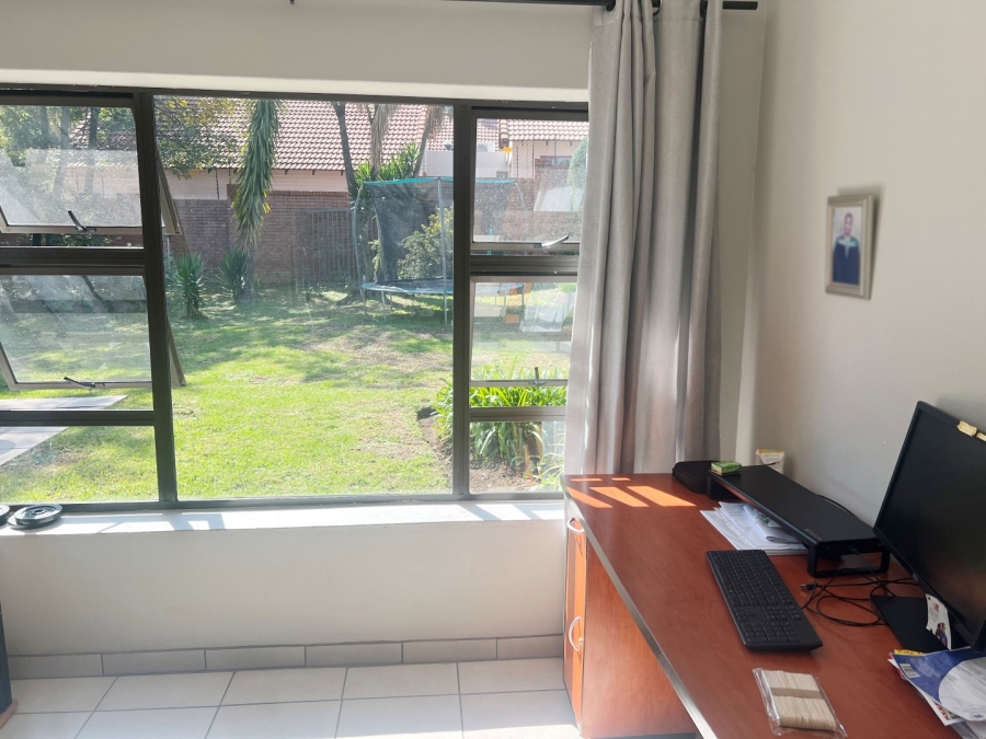 To Let 4 Bedroom Property for Rent in Parkmore Gauteng