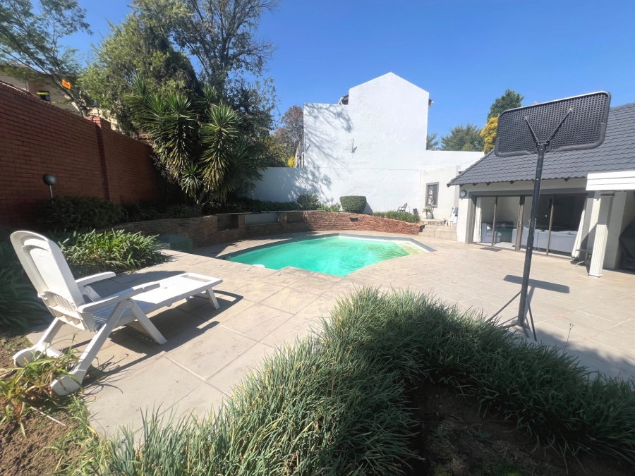 To Let 4 Bedroom Property for Rent in Parkmore Gauteng