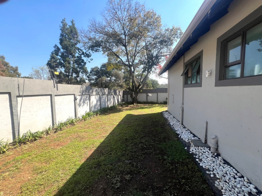 To Let 4 Bedroom Property for Rent in Parkmore Gauteng