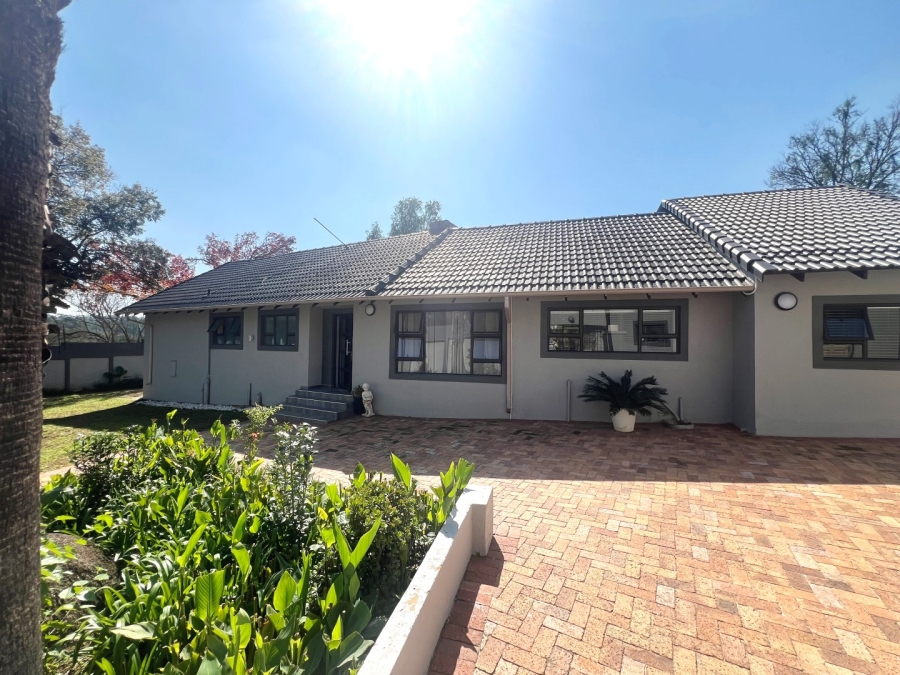 To Let 4 Bedroom Property for Rent in Parkmore Gauteng