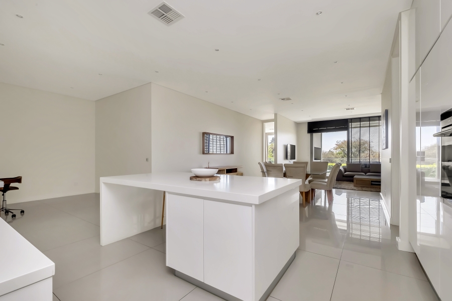 To Let 2 Bedroom Property for Rent in Morningside Gauteng