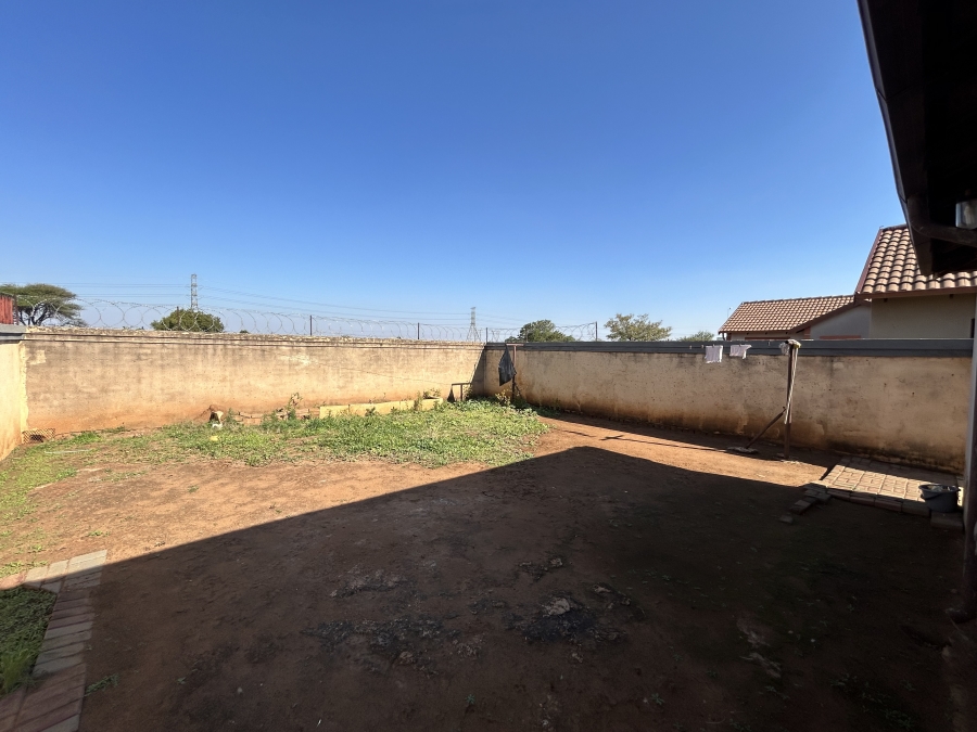 To Let 3 Bedroom Property for Rent in Soshanguve VV Gauteng