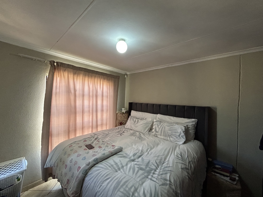 To Let 3 Bedroom Property for Rent in Soshanguve VV Gauteng