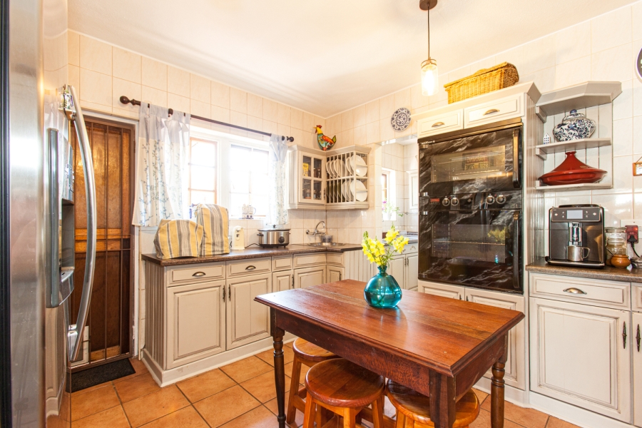 5 Bedroom Property for Sale in Equestria Gauteng