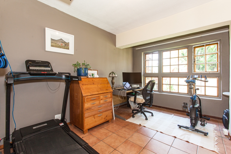 5 Bedroom Property for Sale in Equestria Gauteng