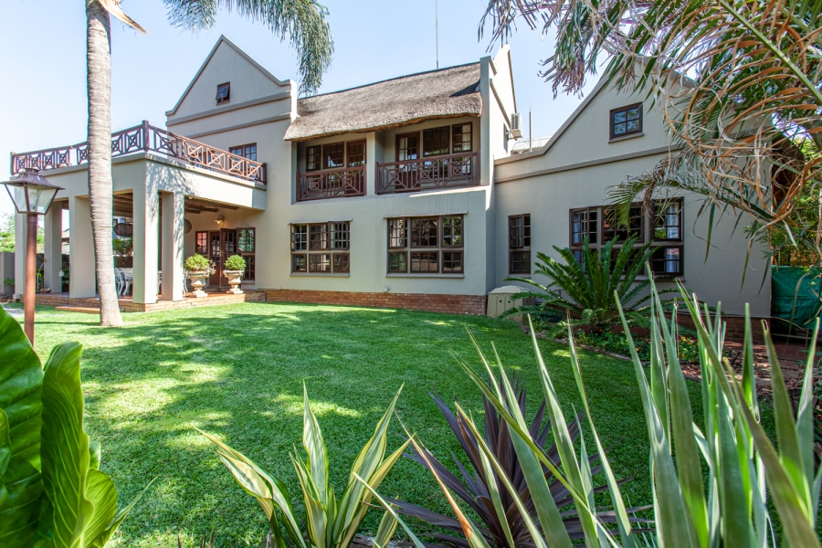5 Bedroom Property for Sale in Equestria Gauteng