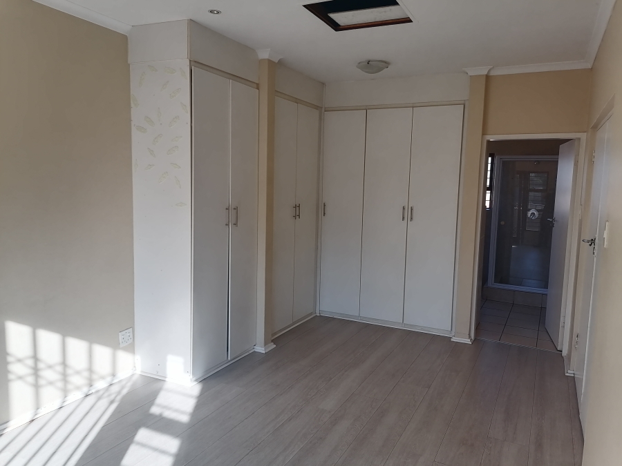 To Let 3 Bedroom Property for Rent in Honeydew Ridge Gauteng