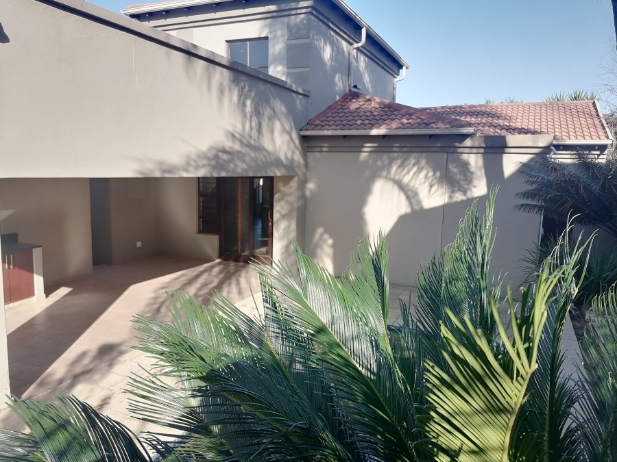 To Let 3 Bedroom Property for Rent in Honeydew Ridge Gauteng