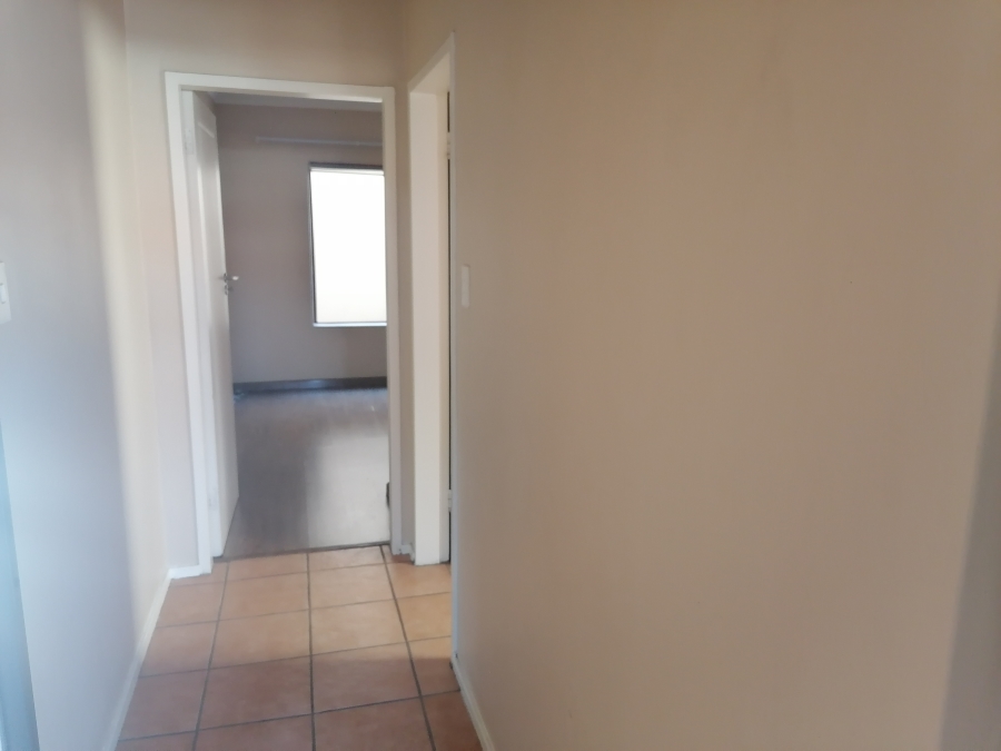 To Let 3 Bedroom Property for Rent in Honeydew Ridge Gauteng
