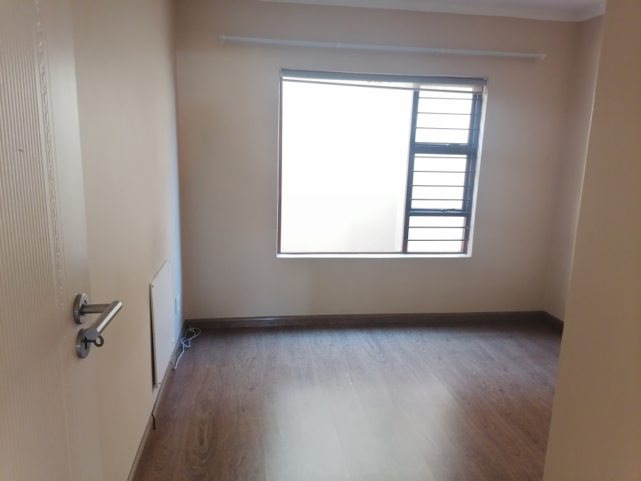 To Let 3 Bedroom Property for Rent in Honeydew Ridge Gauteng