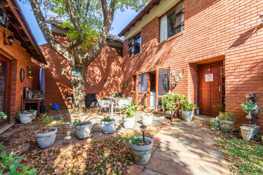 3 Bedroom Property for Sale in Equestria Gauteng