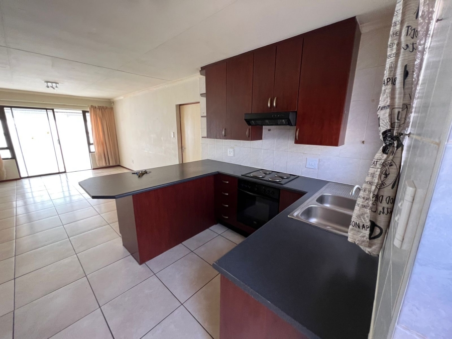 To Let 3 Bedroom Property for Rent in Albemarle Gauteng