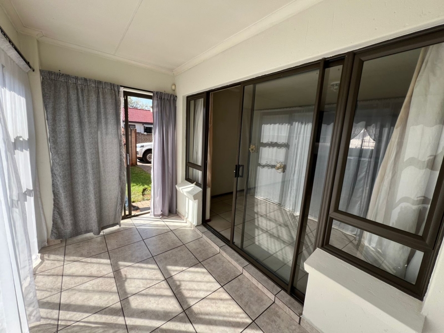 To Let 3 Bedroom Property for Rent in Albemarle Gauteng